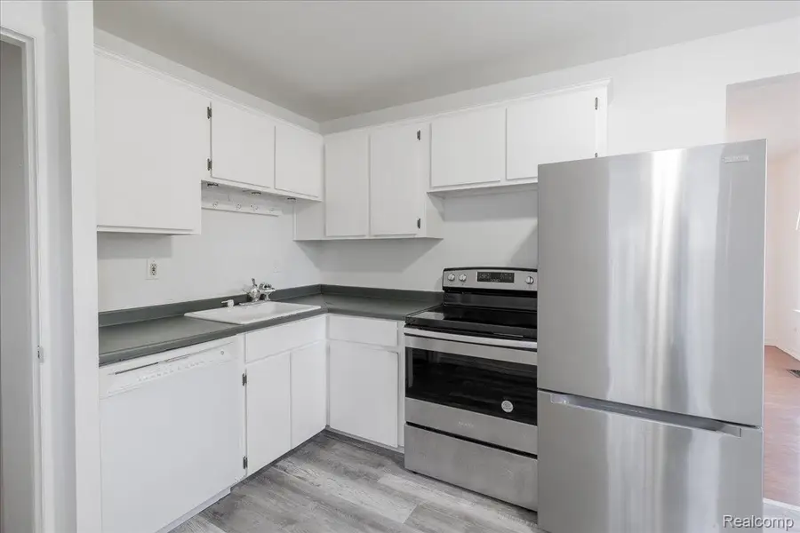 37 W Brooklyn Avenue, Pontiac, MI 48340 - Image #3