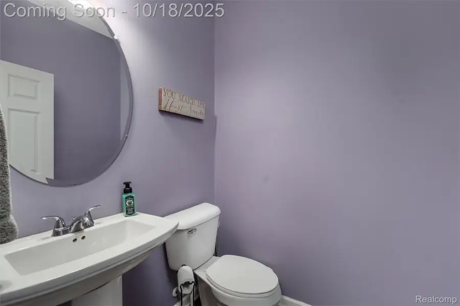 20330 Rambling Drive, Clinton Charter Township, MI 48038 - Image #3