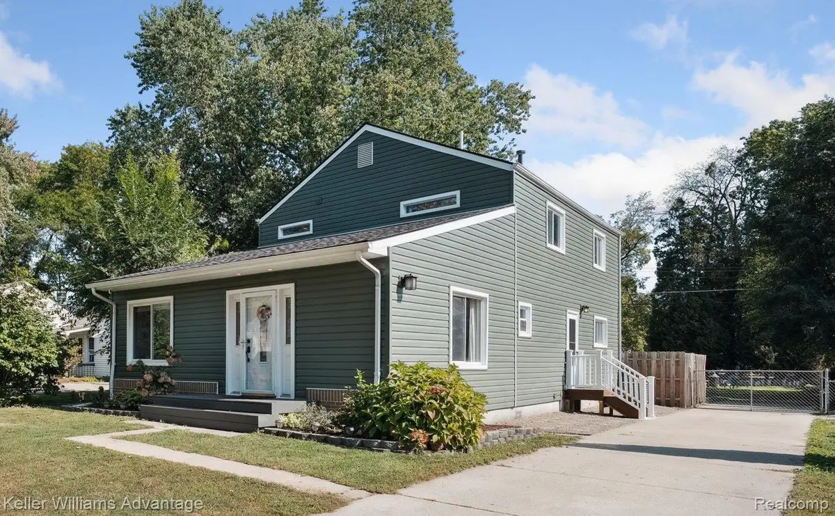 21526 Oxford Avenue, Farmington Hills, MI 48336 - Image #1