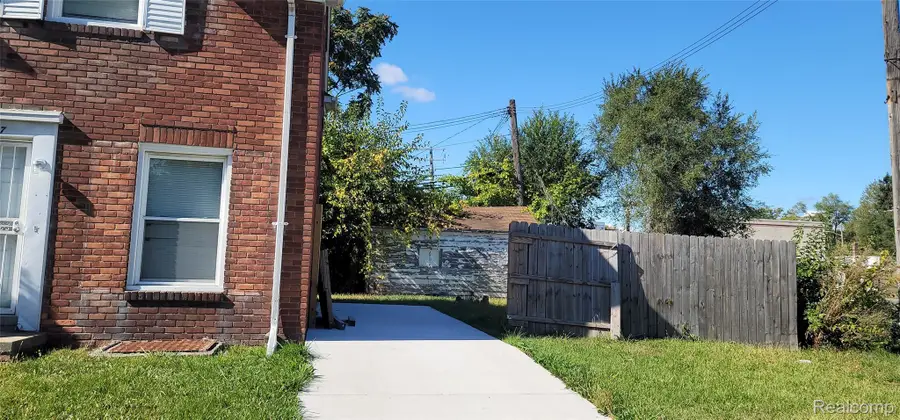 16887 Evergreen Road, Detroit, MI 48219 - Image #2