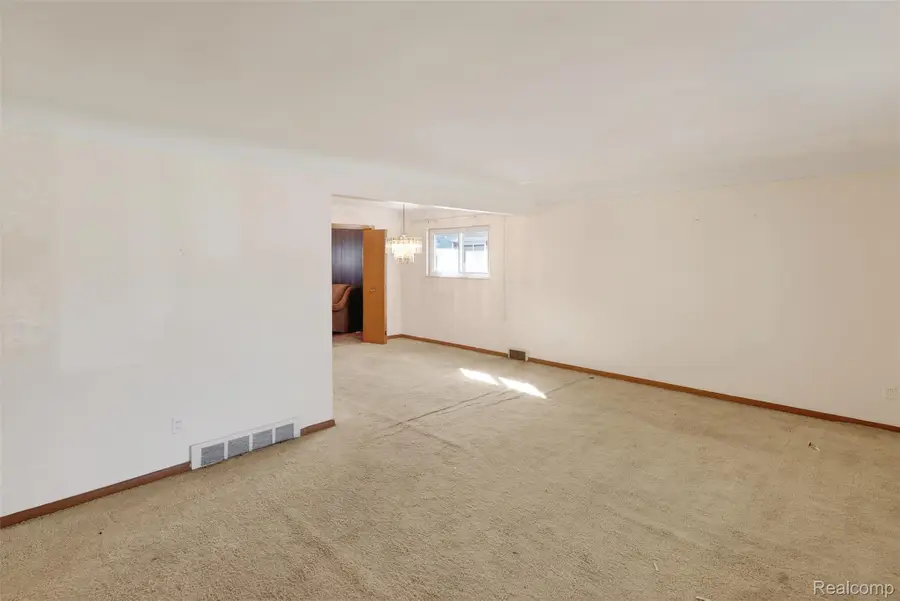 15659 Addison Street, Southfield, MI 48075 - Image #3