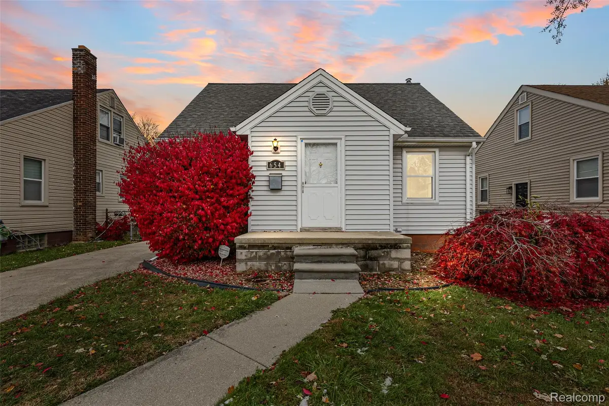 654 Ford Boulevard, Lincoln Park, MI 48146 - Image #1
