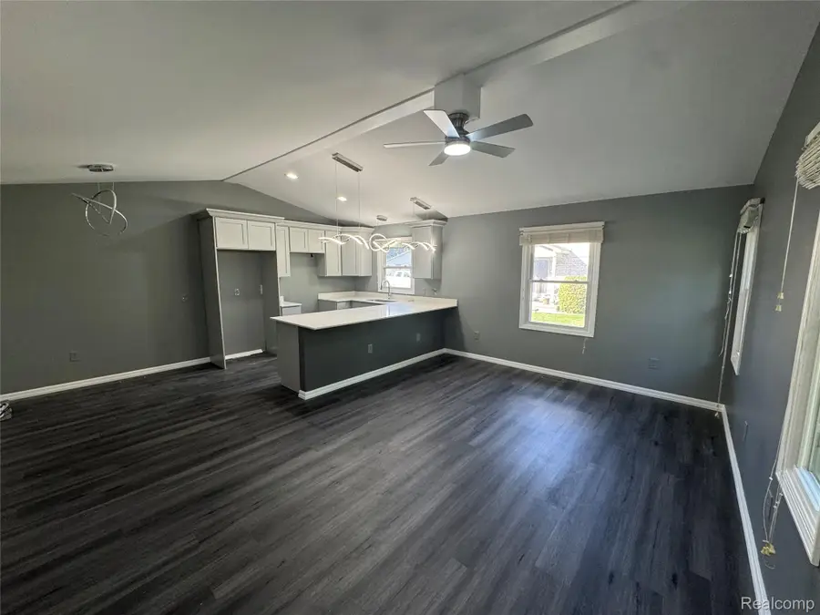 41912 King Edward Court, Clinton Charter Township, MI 48038 - Image #2