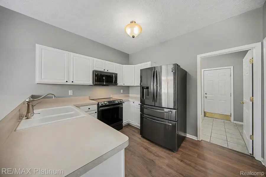 2643 Kerria Drive, Howell, MI 48855 - Image #3