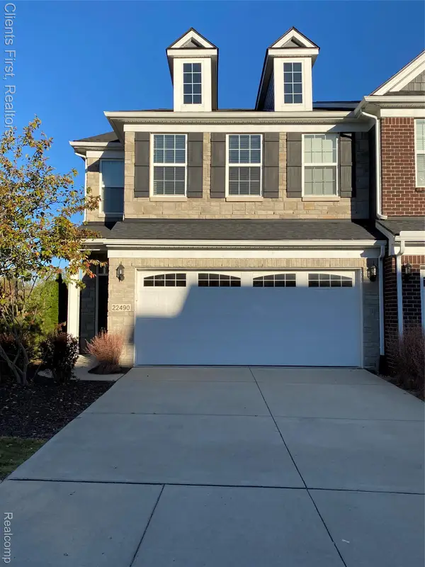 22490 Woodbridge Lane, Novi, MI 48375