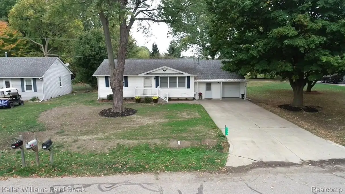 239 Almont Avenue, Almont, MI 48003 - Image #1