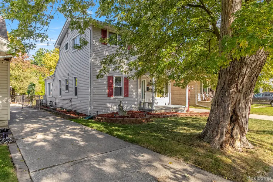 17036 Anne Avenue, Allen Park, MI 48101 - Image #2