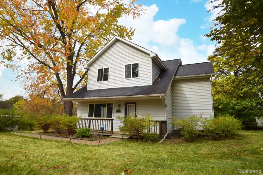 12215 Ray Road, Ortonville, MI 48462 - Image #2