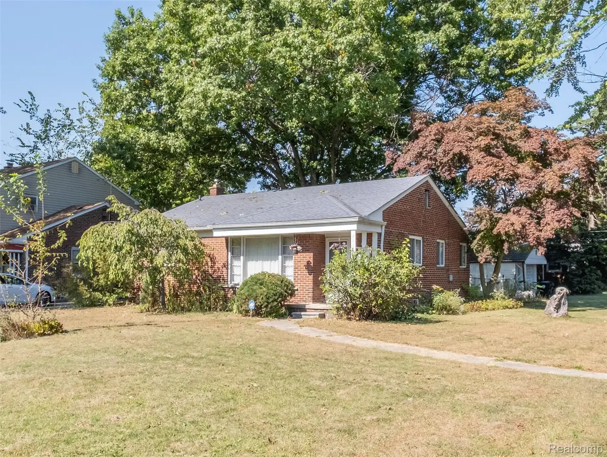 26610 W 6 Mile Road, Redford, MI 48240 - Image #1