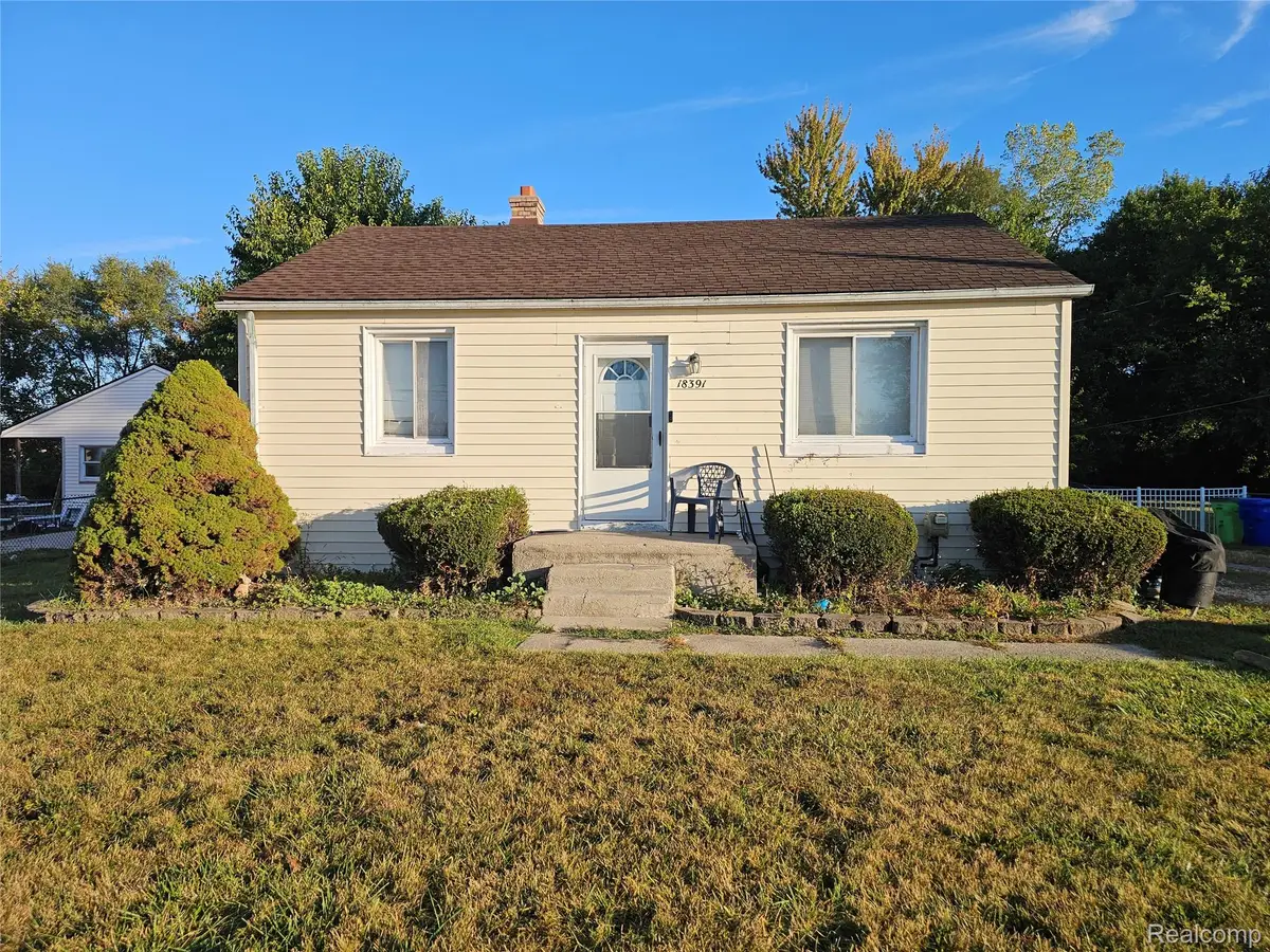 18391 Masonic, Fraser, MI 48026 - Image #1