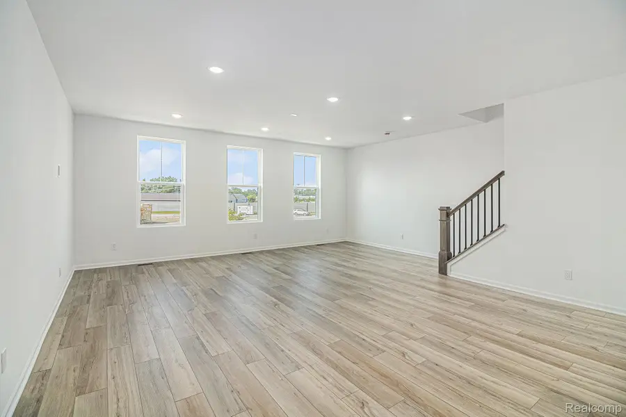 43071 Atwood Avenue, Novi, MI 48375 - Image #3