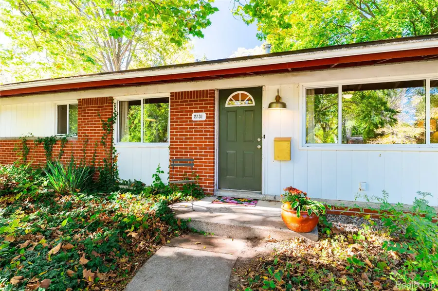 2731 Canterbury Road, Ann Arbor, MI 48104 - Image #2