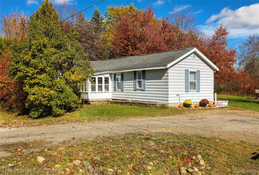 25 S Wilder Road, Lapeer, MI 48446 - Image #2