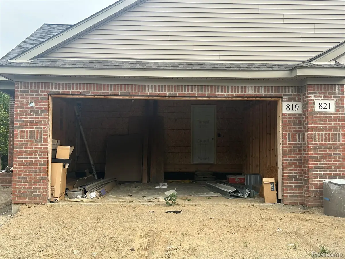 819 Chelsea Ridge Court #7, Howell, MI 48843 - Image #1