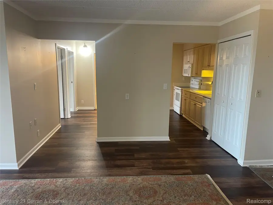 21800 Morley Avenue #707, Dearborn, MI 48124 - Image #3