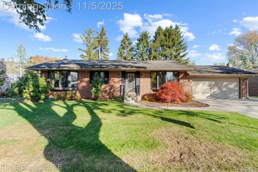 34356 Burton Lane, Livonia, MI 48154 - Image #3