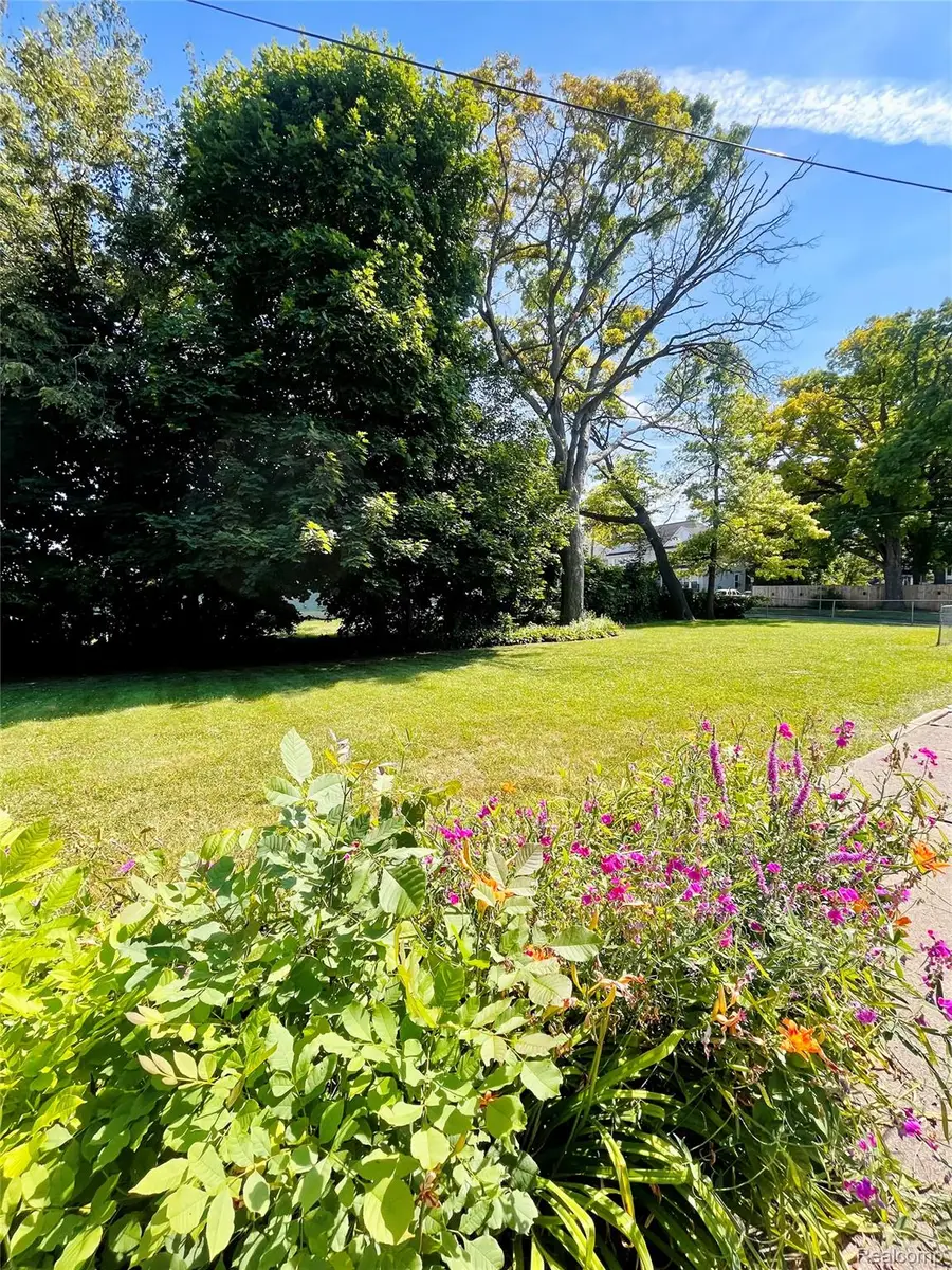 1606 Garland Street, Flint, MI 48503 - Image #3