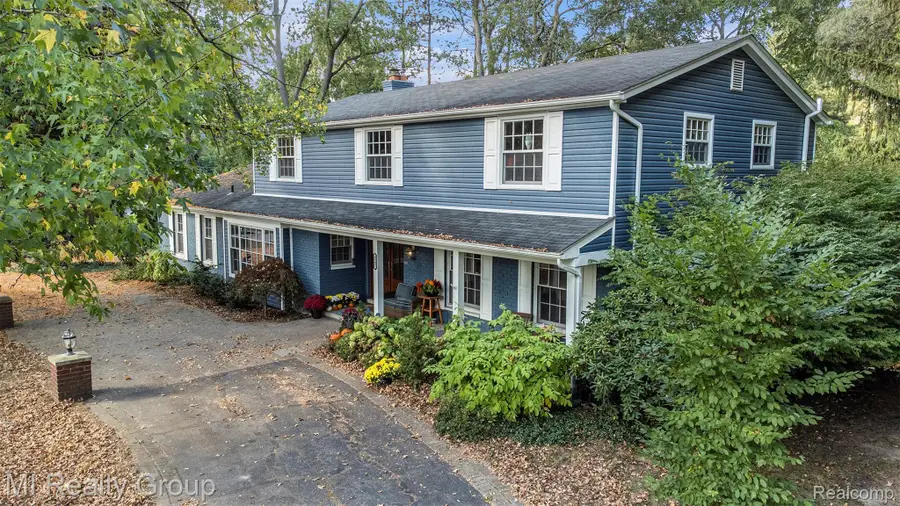 3797 Burning Tree Drive, Bloomfield, MI 48302 - Image #3