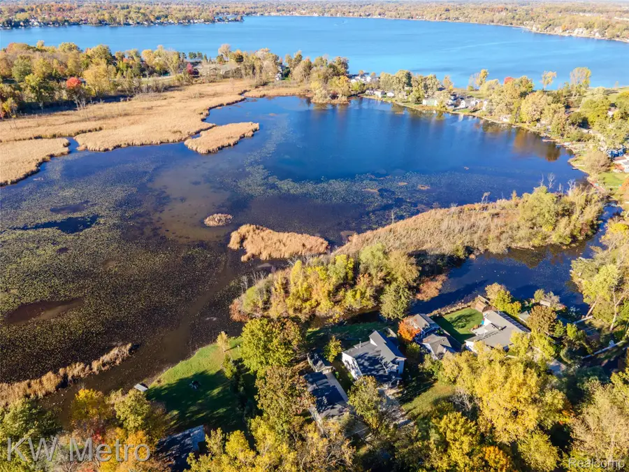 2416 Shawood Street, Novi, MI 48377 - Image #2