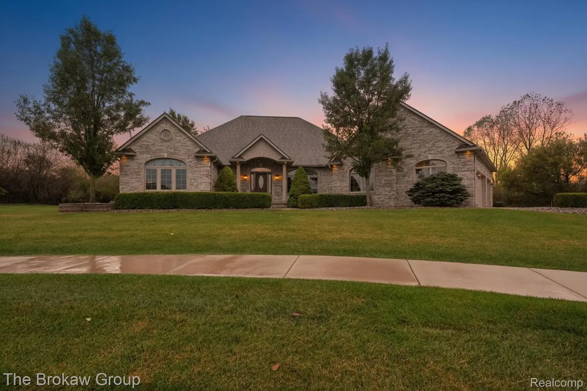9398 Highland Court, Davison, MI 48423 - Image #1