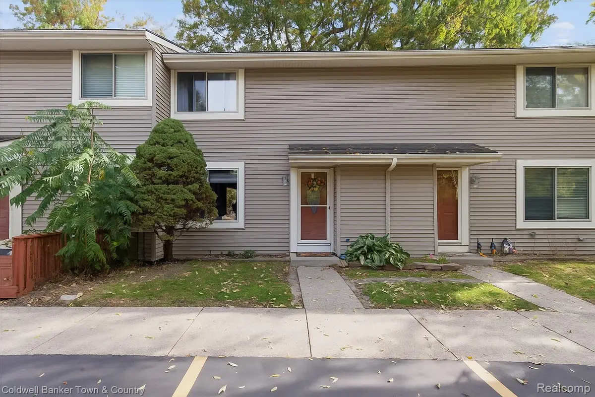 616 Rickett Road #124, Brighton, MI 48116 - Image #1