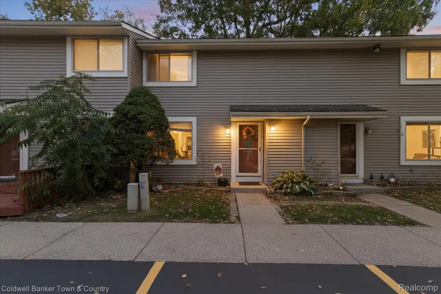 616 Rickett Road #124, Brighton, MI 48116 - Image #2