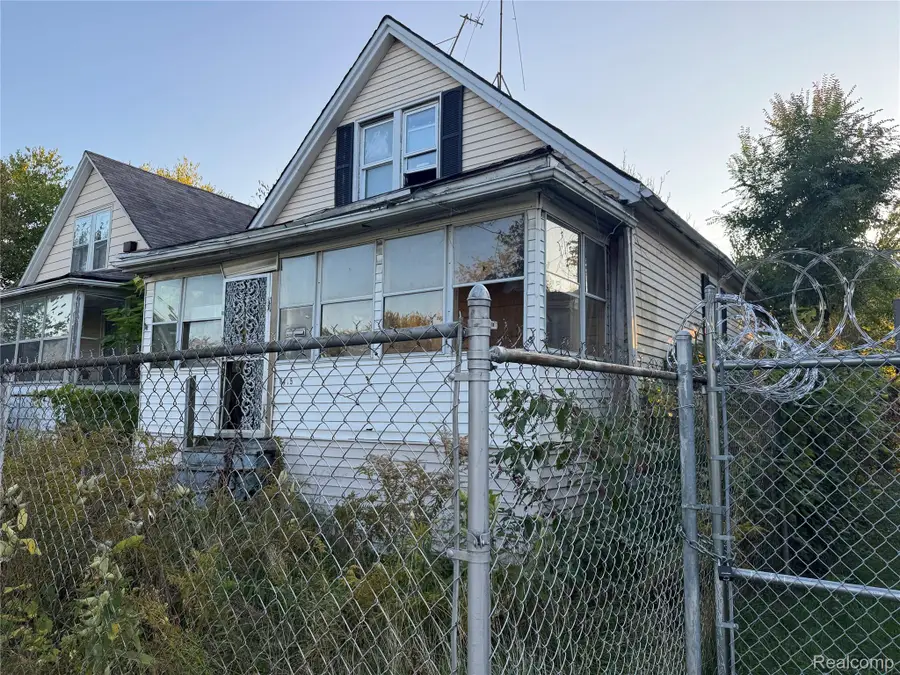 6475 Seneca Street, Detroit, MI 48213 - Image #2