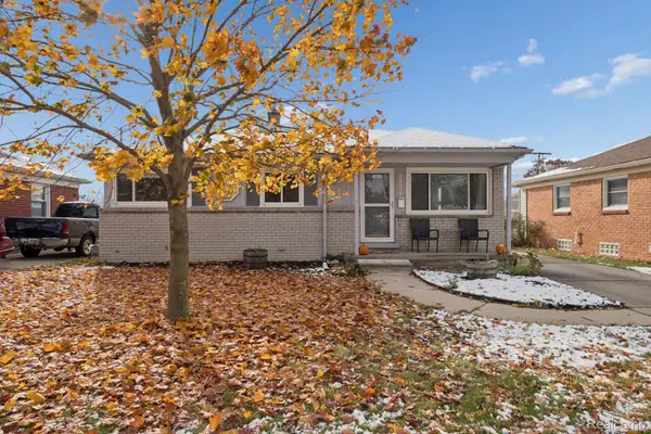 25015 Meadows Avenue, FlatRock, MI 48134