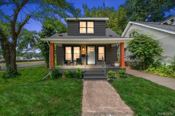 1538 S Campbell Road, RoyalOak, MI 48067