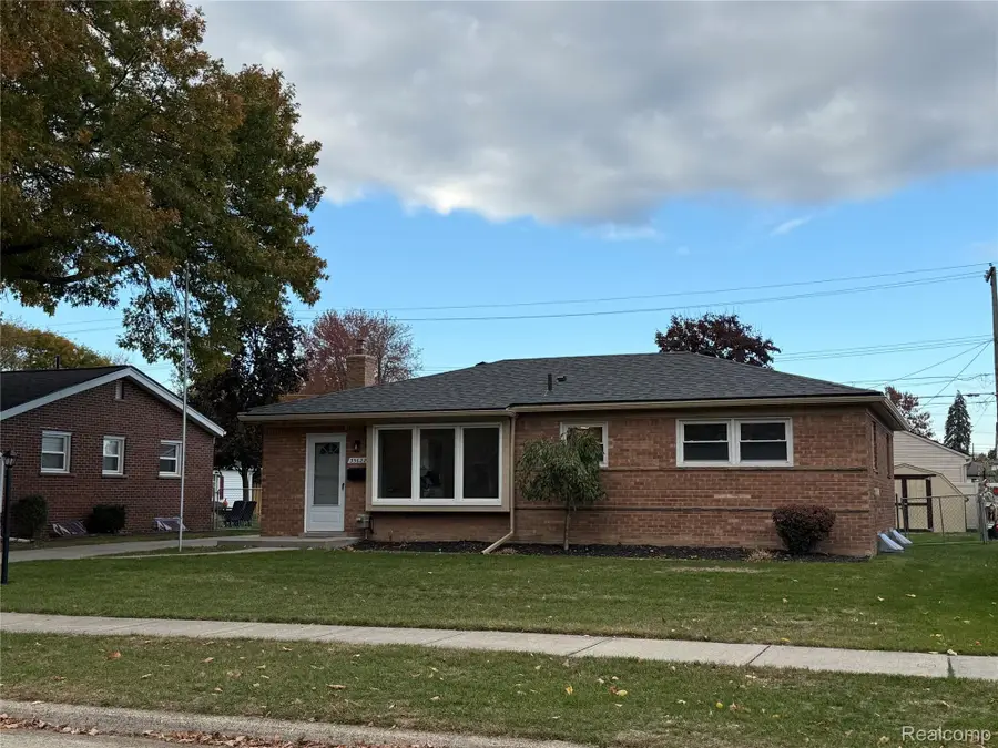 35622 Minton Street, Livonia, MI 48150 - Image #2