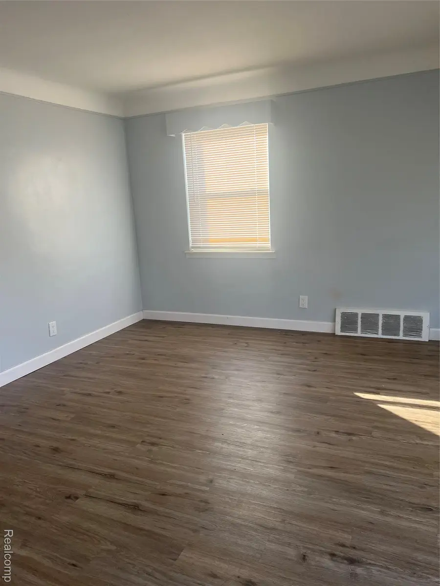 6744 Artesian Street, Detroit, MI 48228 - Image #3