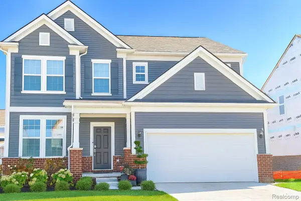 631 Gretchen Lane, Saline, MI 48176