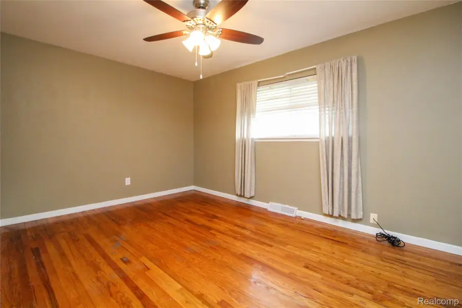 17409 W 13 Mile Road, Southfield, MI 48076 - Image #2