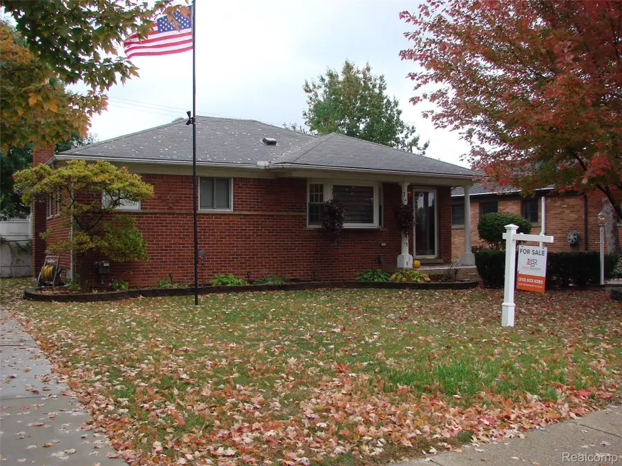 8878 Merriman Road, Livonia, MI 48150 - Image #2