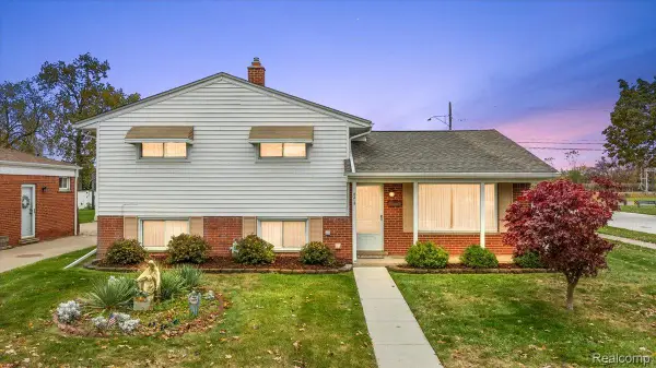 4215 Lexington Drive, Trenton, MI 48183