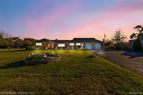 5072 15 Mile Road, SterlingHeights, MI 48310