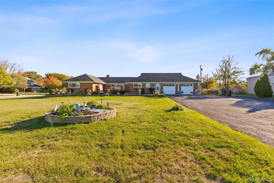 5072 15 Mile Road, Sterling Heights, MI 48310 - Image #2