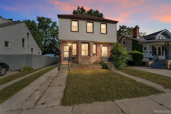 223 E Oakridge Street, Ferndale, MI 48220