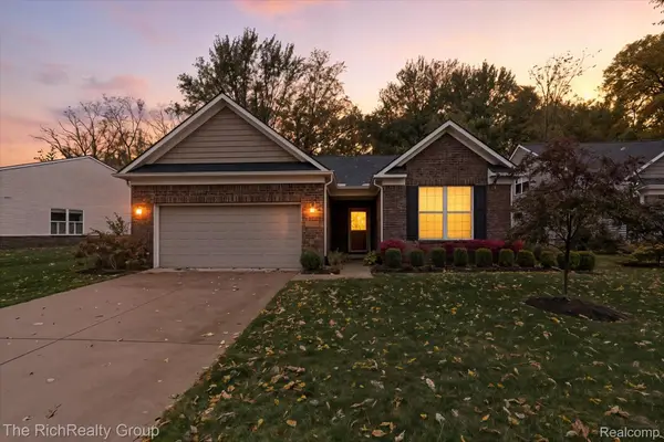 49534 Mapleton, Canton, MI 48188