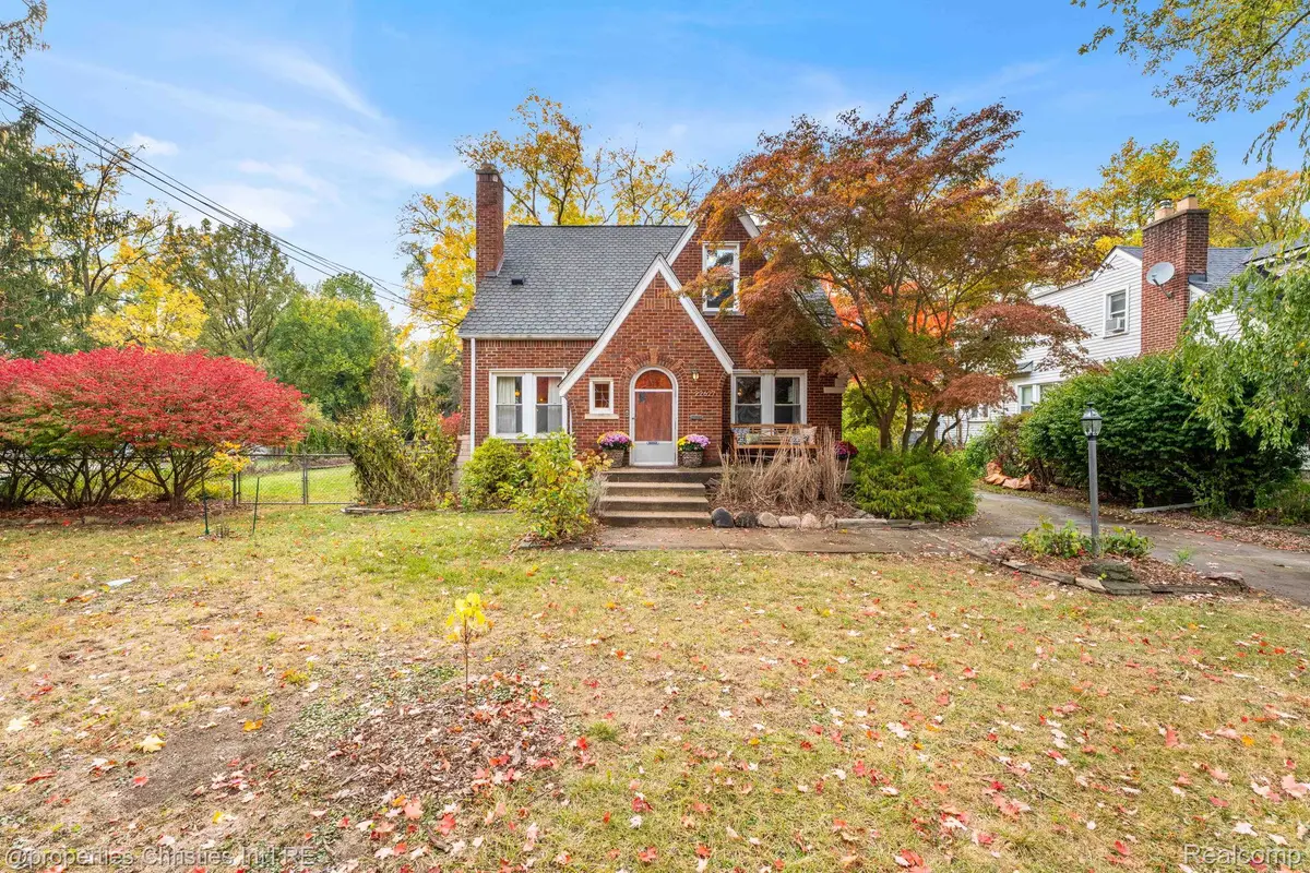 22627 Brookdale Street, Farmington, MI 48336 - Image #1