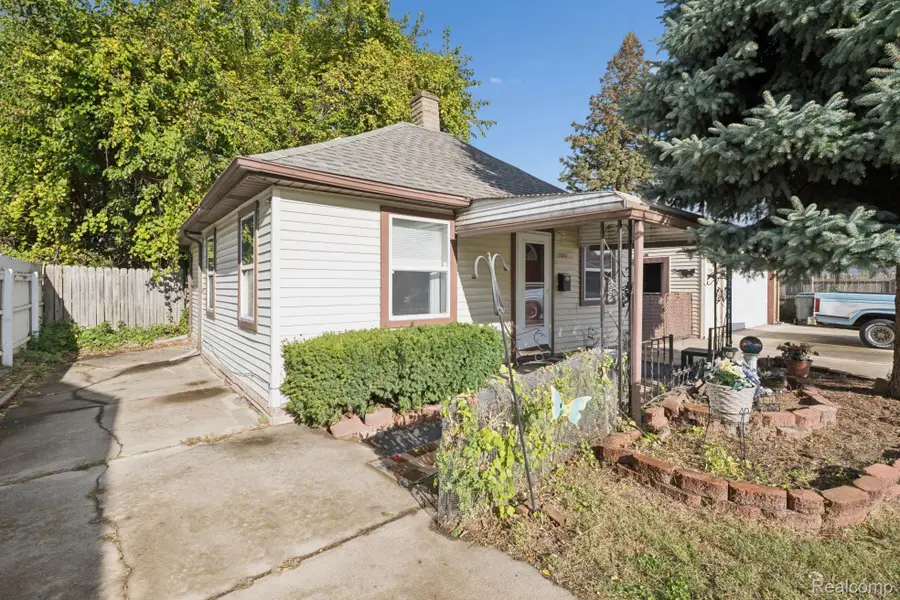 17083 Dora Street, Melvindale, MI 48122 - Image #2