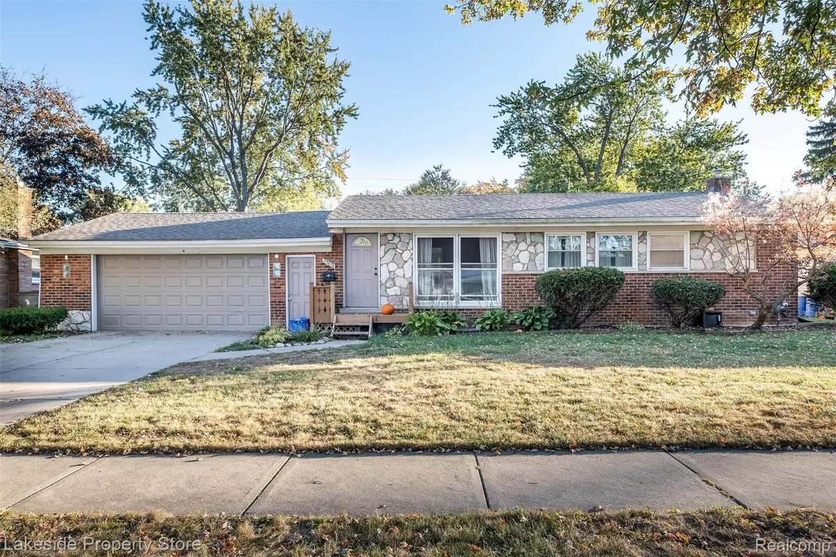 23636 Whitley Drive, Clinton Township, MI 48035 - Image #1