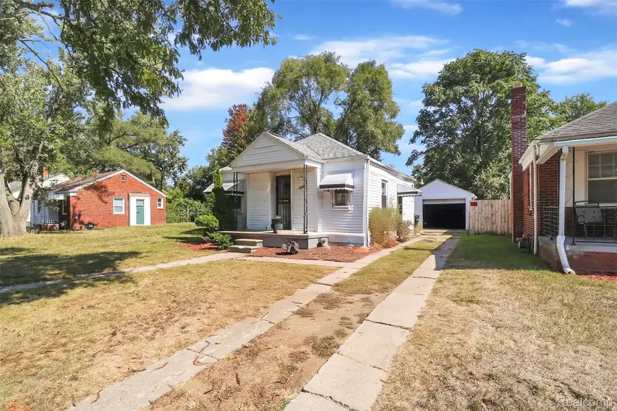 18668 Warwick Street, Detroit, MI 48219 - Image #3