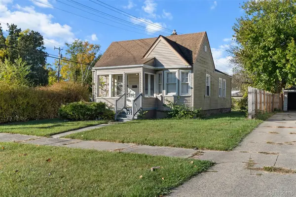 8203 Brace Street, Detroit, MI 48228