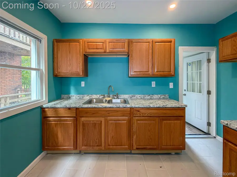 4656 Vancouver Street, Detroit, MI 48204 - Image #3