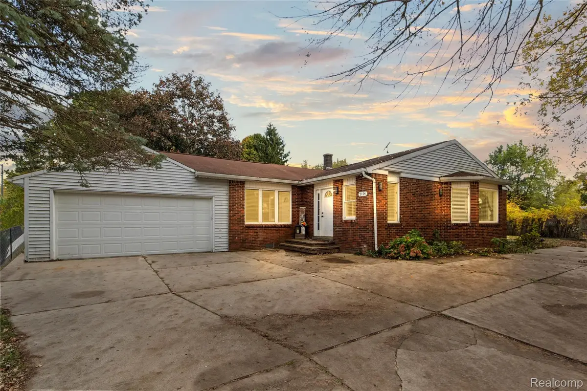 2124 Welch Road, Commerce, MI 48390 - Image #1