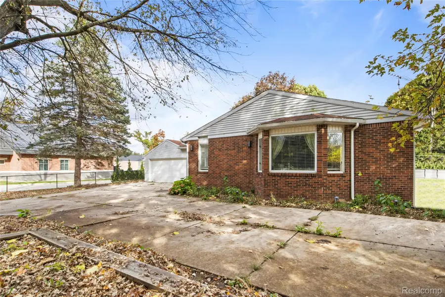 2124 Welch Road, Commerce, MI 48390 - Image #3