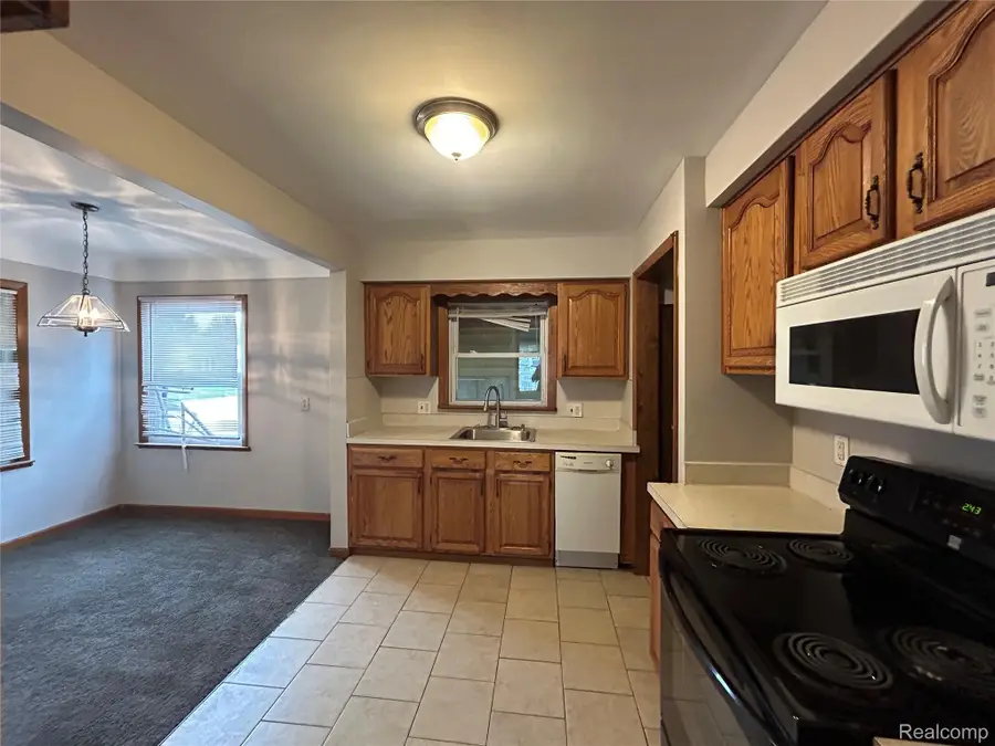 20501 Wakenden, Redford, MI 48240 - Image #2