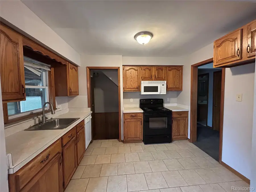 20501 Wakenden, Redford, MI 48240 - Image #3