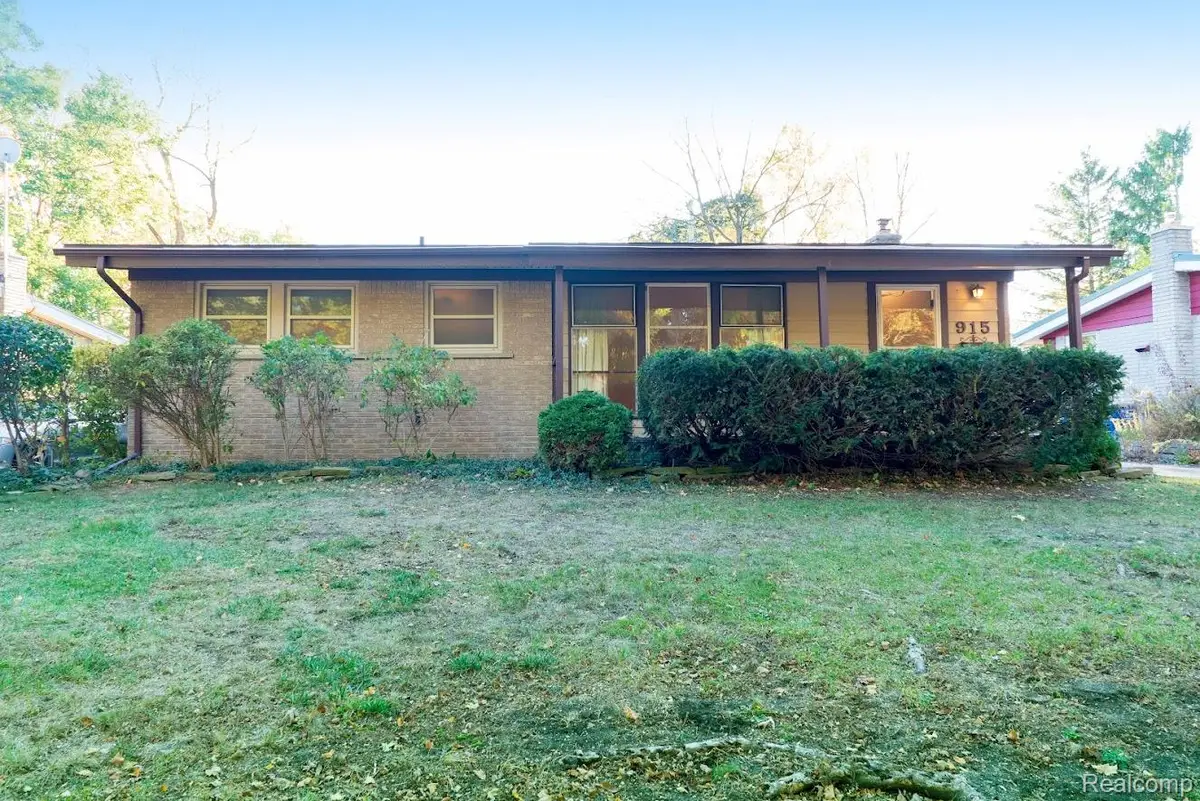 915 Westwood Avenue, Ann Arbor, MI 48103 - Image #1